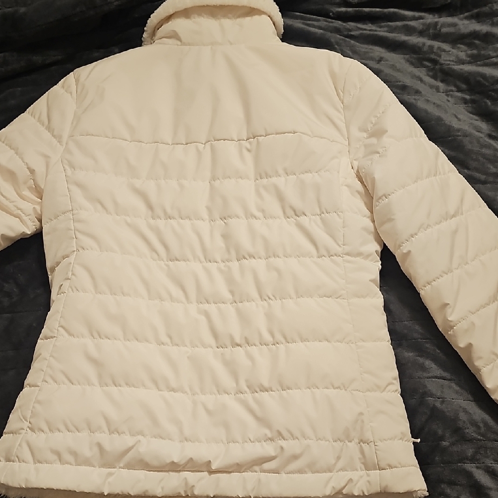 The North Face Women's Off-White Puffer Jacket - Picture 2 of 5